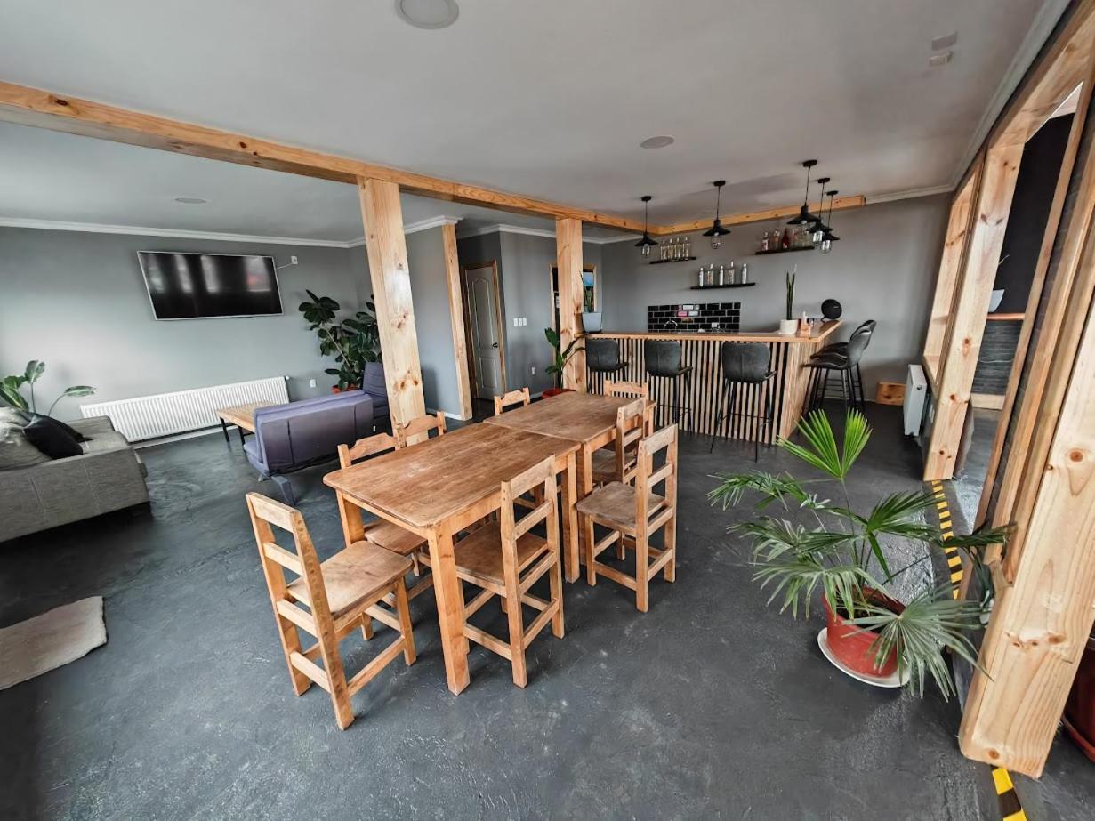 Auberge de jeunesse Sheuen Patagonia à Puerto Natales Extérieur photo
