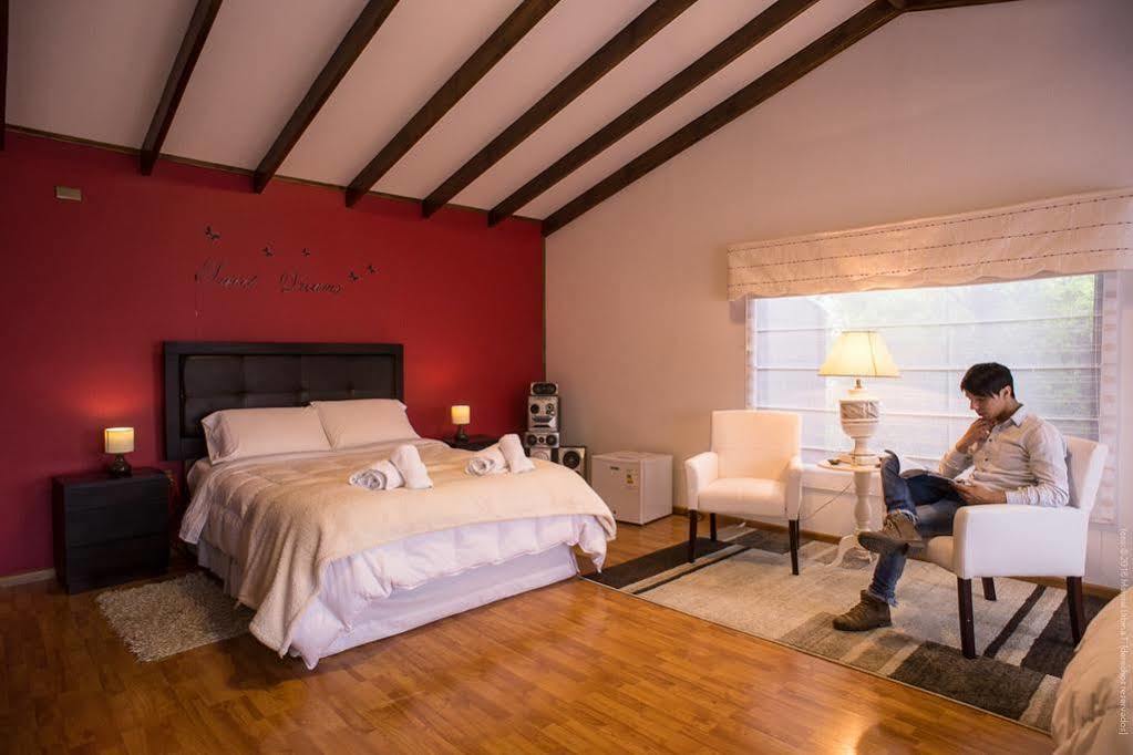 Auberge de jeunesse Sheuen Patagonia à Puerto Natales Extérieur photo